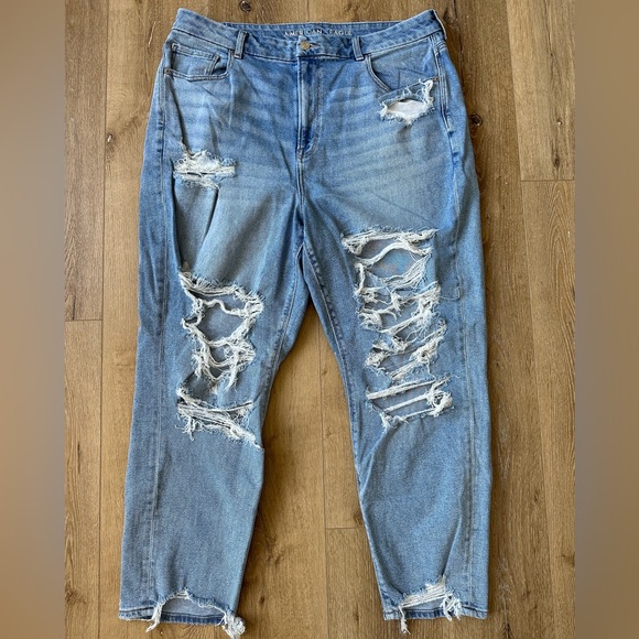 American Eagle Outfitters Denim - American Eagle curvy mom distressed jeans 18